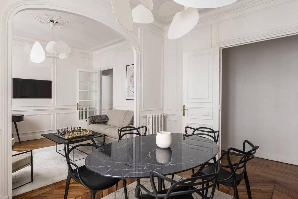 Apartment French Palace *
